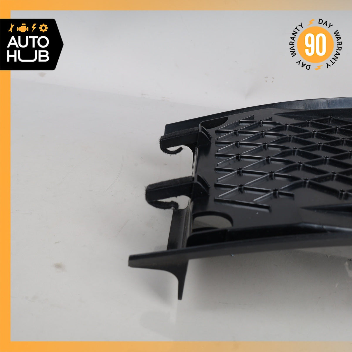 Mercedes R171 SLK350 SLK55 AMG Center Console Compartment Bracket w/ Latch OEM - photo 10
