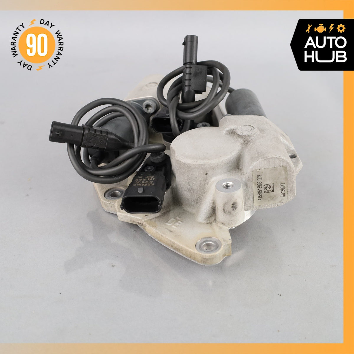 07-15 Mercedes W221 S63 ML63 CLS63 AMG Left Camshaft Adjuster Cover w/ Valve OEM - photo 5