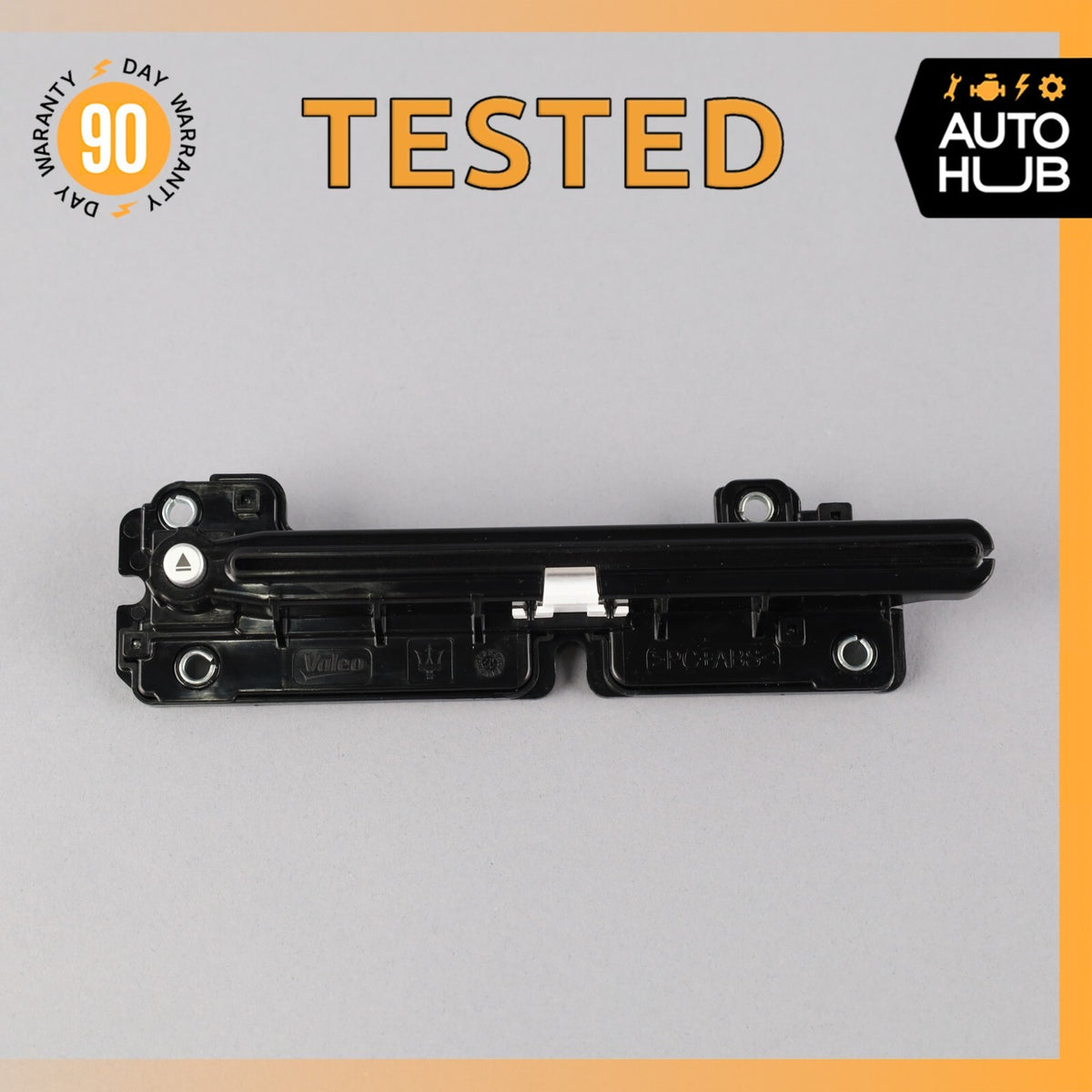 Maserati Quattroporte M156 S CD Changer Eject Control 670020772 OEM - photo 1