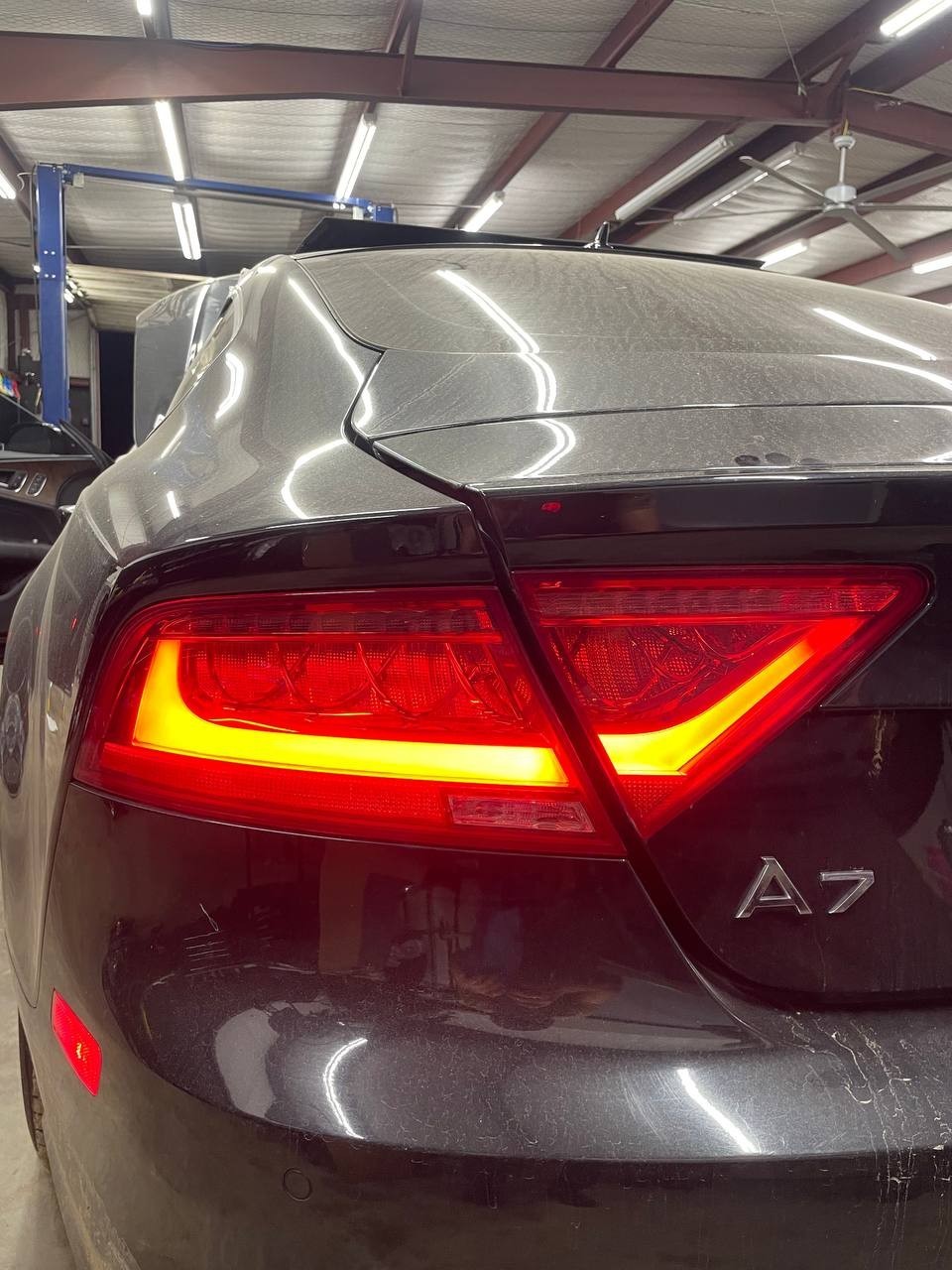 12-15 Audi 4G8 A7 S7 Left Outer LED Taillight Tail Light Lamp 4G8945095A OEM - photo 2