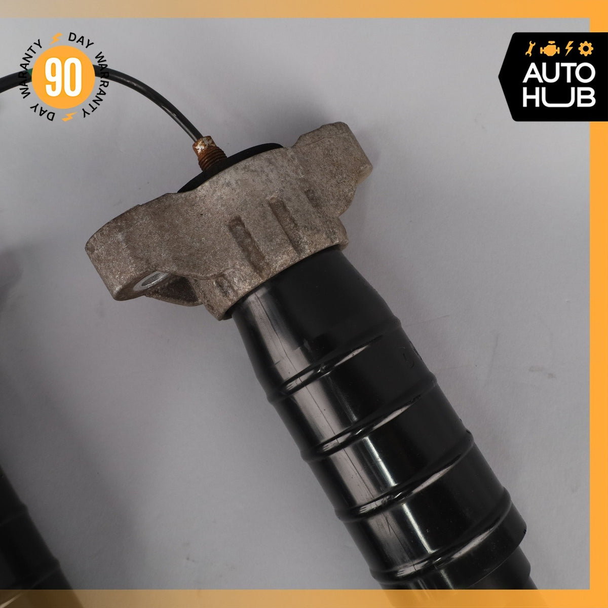 Maserati Ghibli Shock Strut Absorber Rear Left And Right Set 670008900 OEM - photo 10