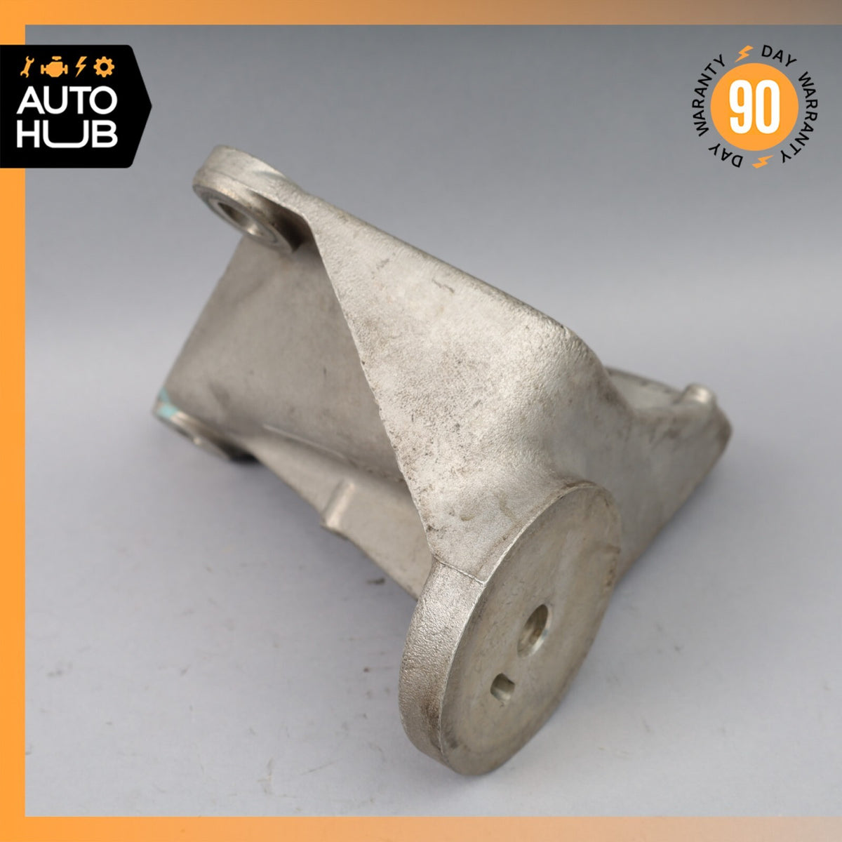 04-09 Cadillac XLR 4.6L V8 Engine Carrier Mount Bracket Right Passenger Side OEM - photo 12