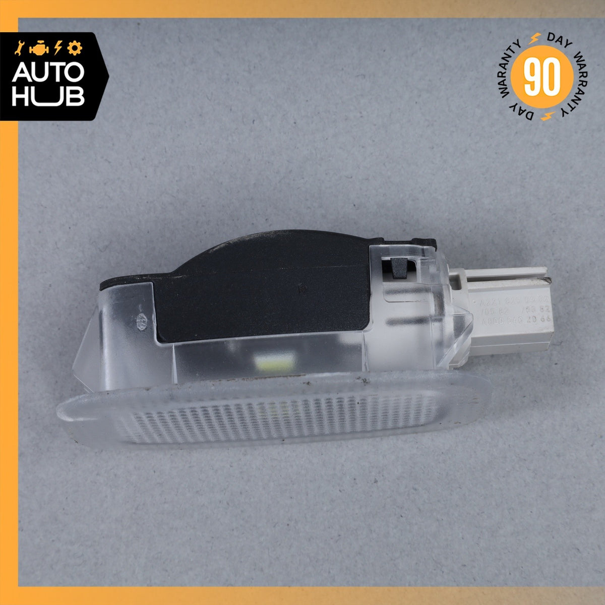 Mercedes W207 E350 Interior Courtesy Light Lamp 2218250382 OEM - photo 4