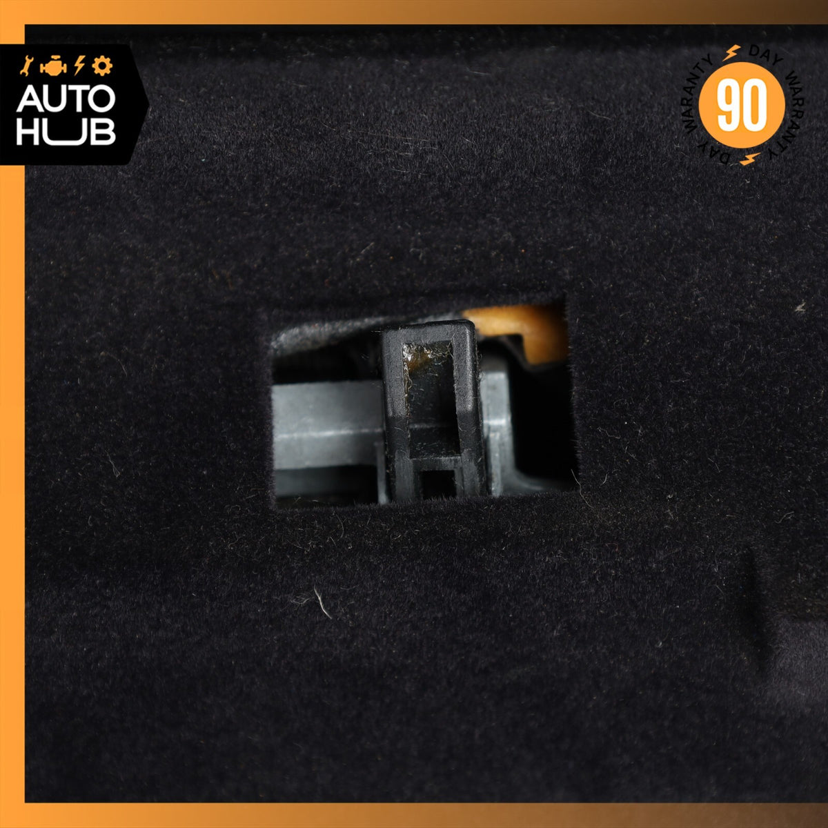 02-07 Maserati Spyder 4200 M138 CC Dashboard Dash Glove Box Glovebox Black OEM - photo 13
