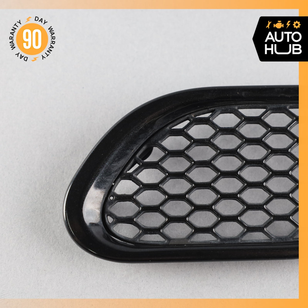 03-13 Maserati Quattroporte M139 Fender Grill Grille Vent Right Side OEM 68k - photo 2