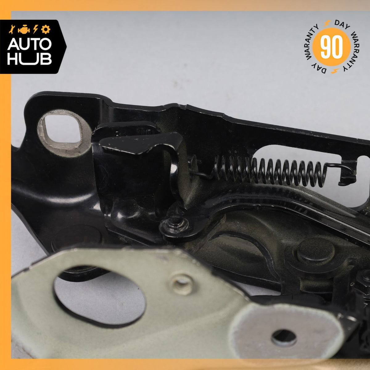 2018 Porsche Panamera 971 4S Front Right Side Hood Hinge Bracket Black OEM 6k - photo 11