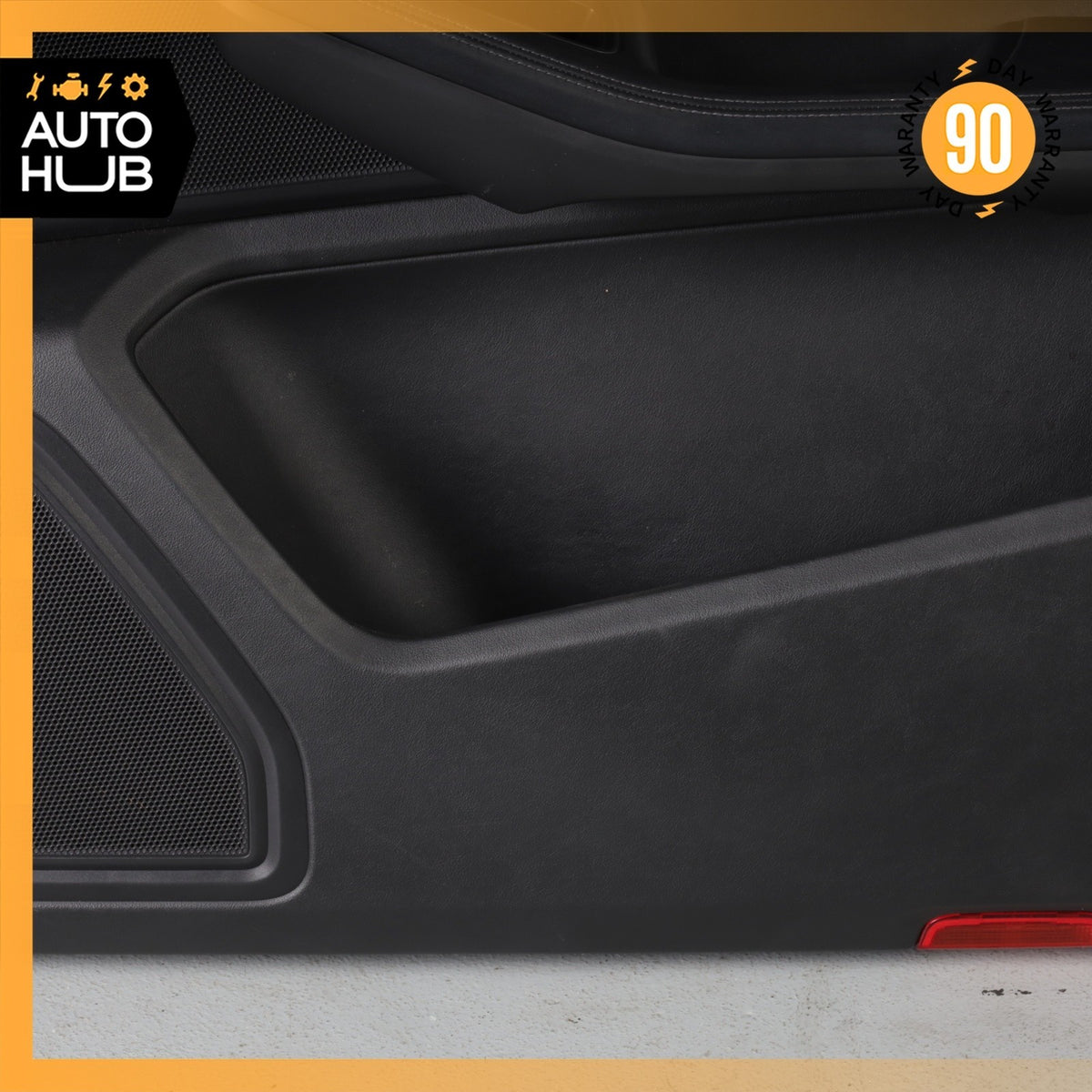 15-24 Porsche Macan 95B Front Right Side Interior Door Panel Leather OEM 44k - photo 6
