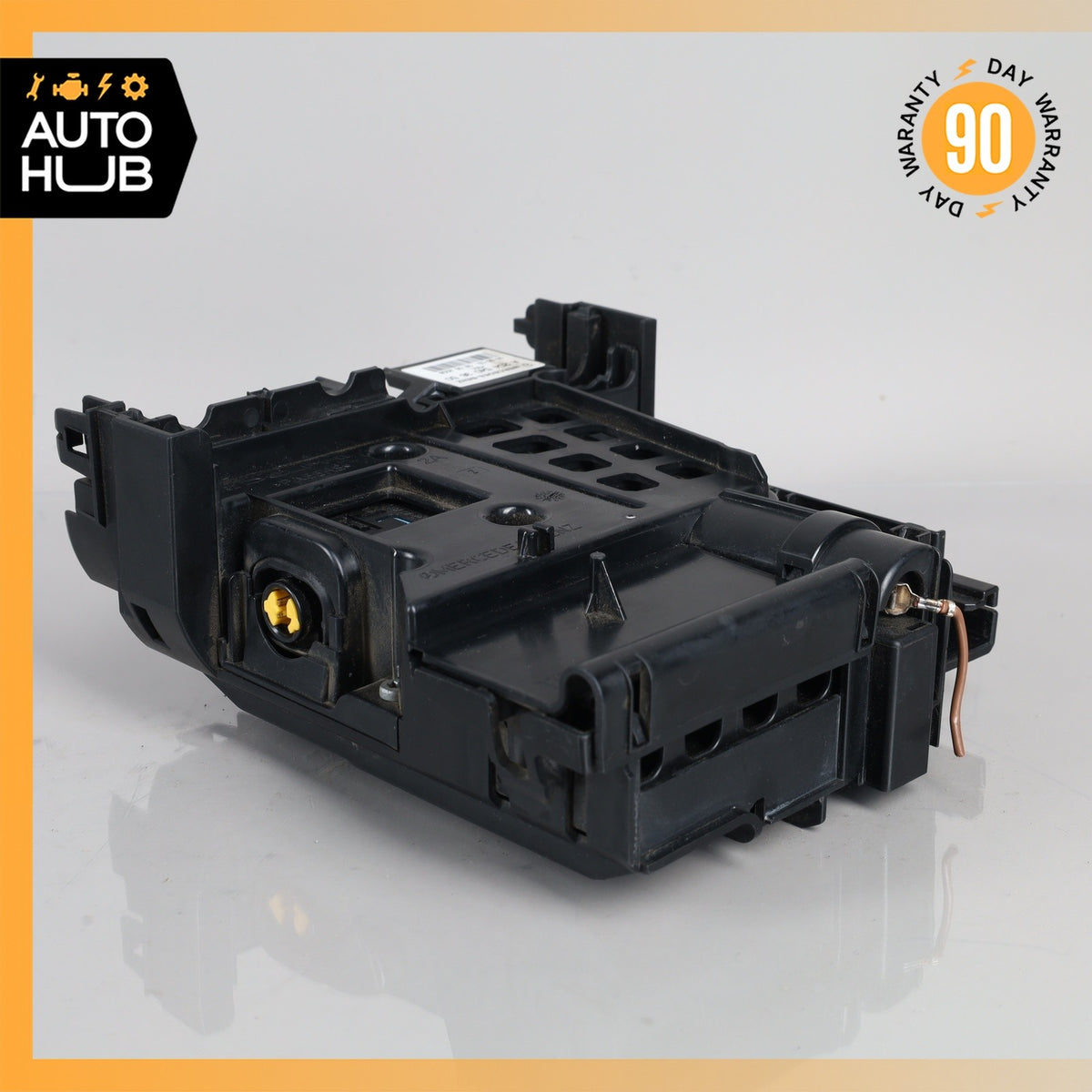 08-09 Mercedes W204 C63 AMG C300 C350 Front Fusebox Control Module OEM - photo 7