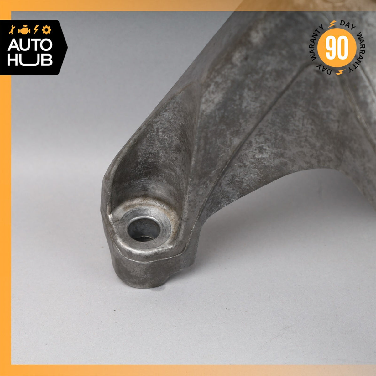 Porsche Cayenne Hybrid S 958 Right Side Engine Support Mount Bracket OEM - photo 3