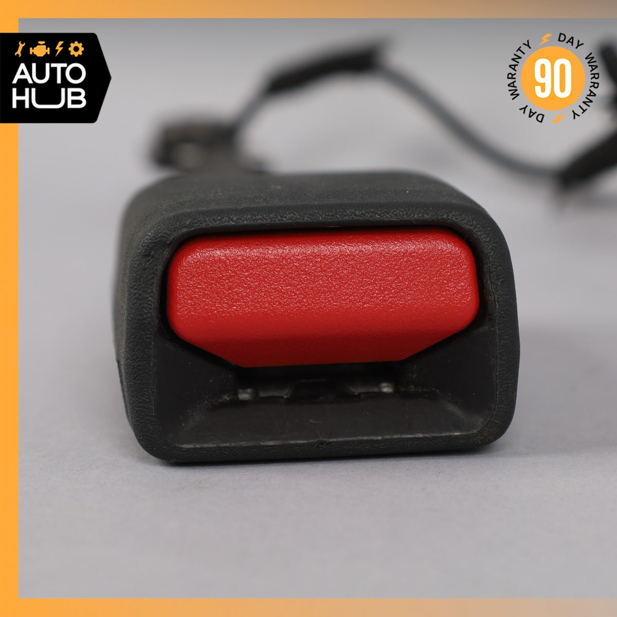 17-20 Maserati Levante M161 Front Right Passenger Seat Belt Buckle Black OEM 44k - photo 5