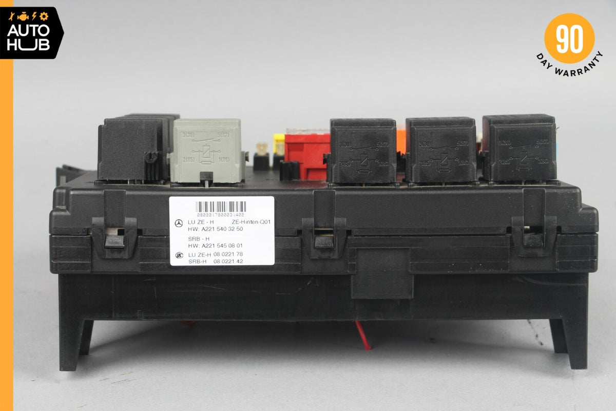 07-09 Mercedes W221 S550 CL550 S450 Rear Trunk Fuse Box 2215403250 OEM - photo 3