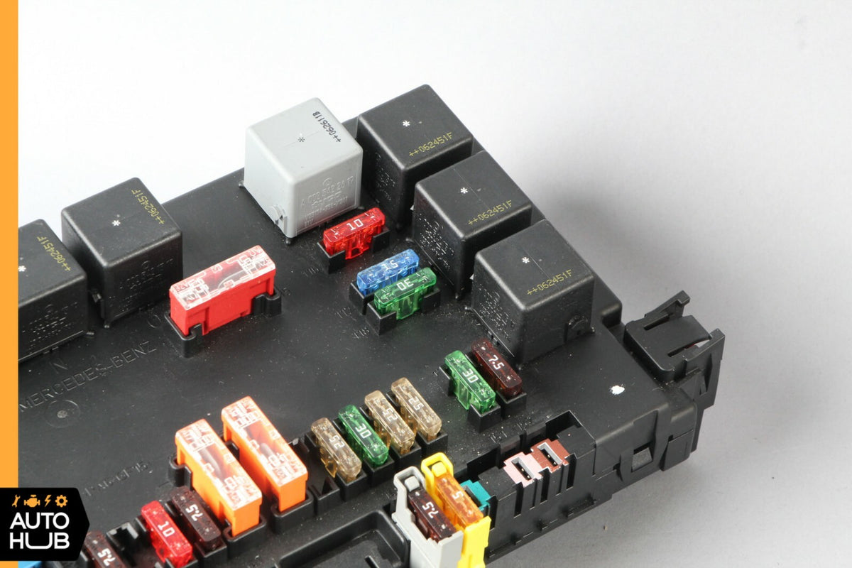 07-09 Mercedes W221 CL550 S550 S63 Rear Trunk Fuse Box 2215403250 OEM - photo 3