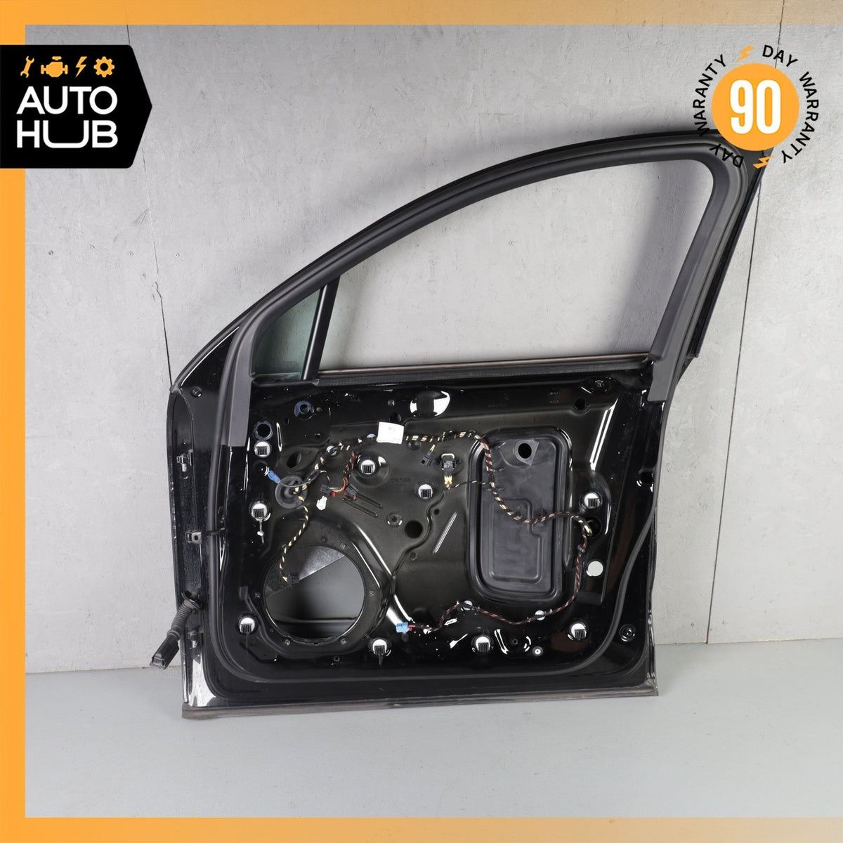 15-25 Porsche Macan 95B Front Right Passenger Side Door Shell Black OEM 89k - photo 15