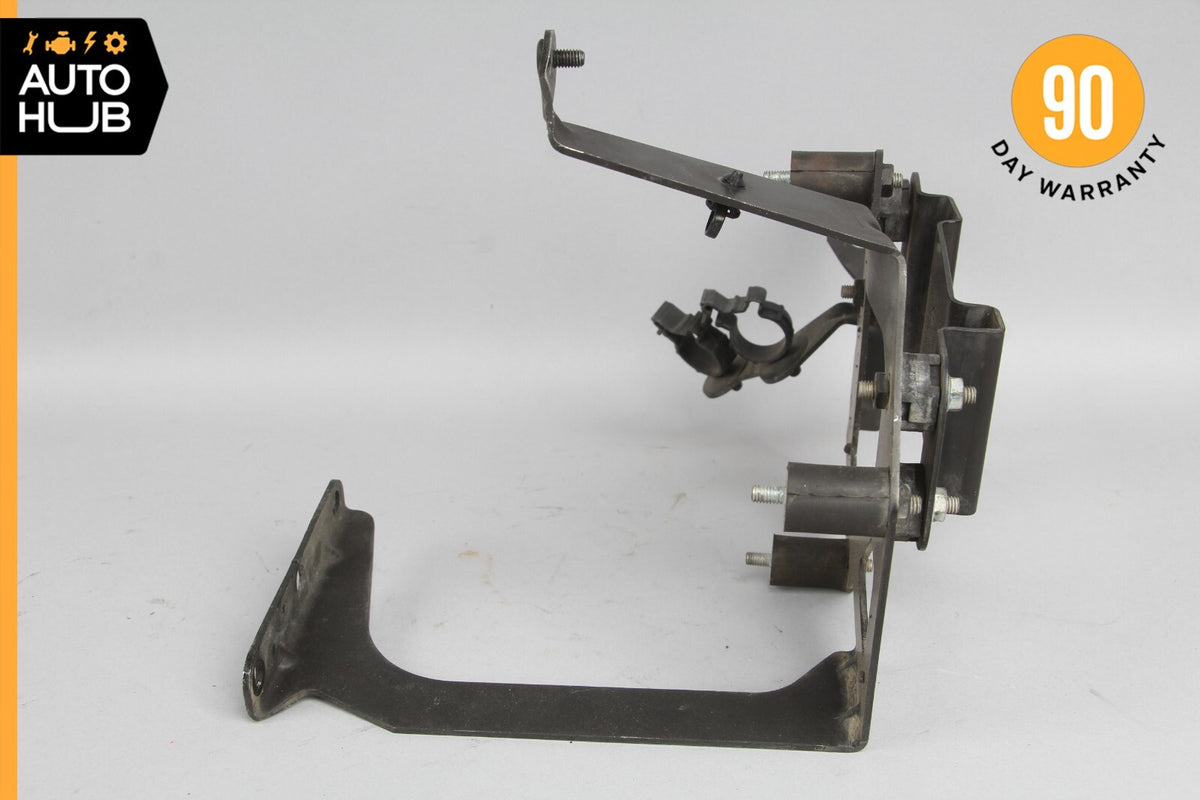 03-08 Mercedes R230 SL55 AMG Air & Water Pump Mounting Bracket 2305510040 OEM - photo 5