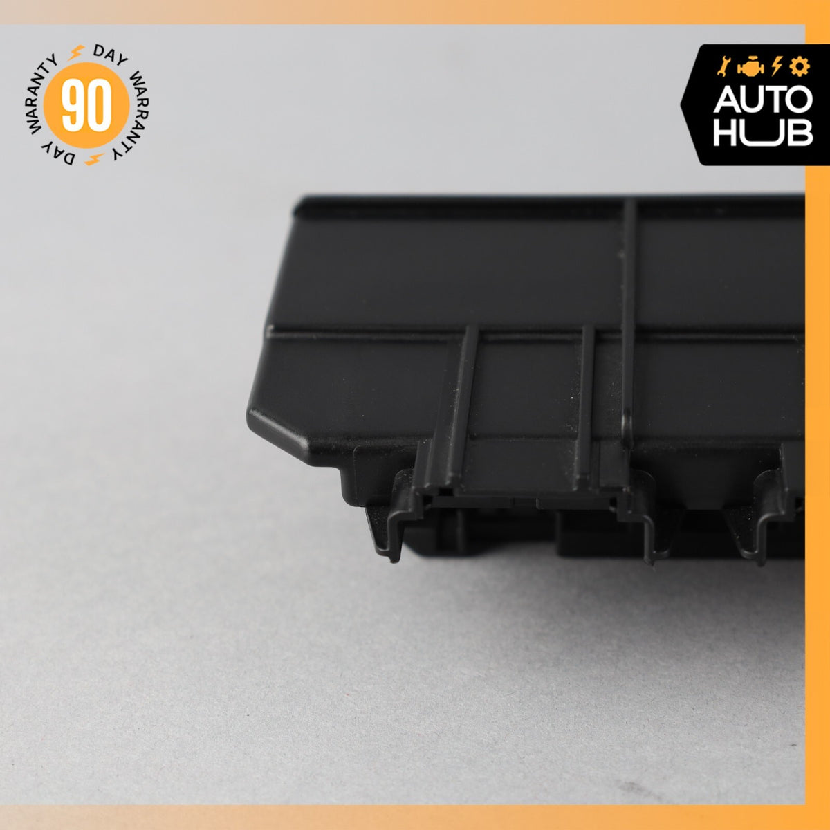 BMW E64 650i Front Dash Power Distribution Fuse Relay Box OEM 71k - photo 10