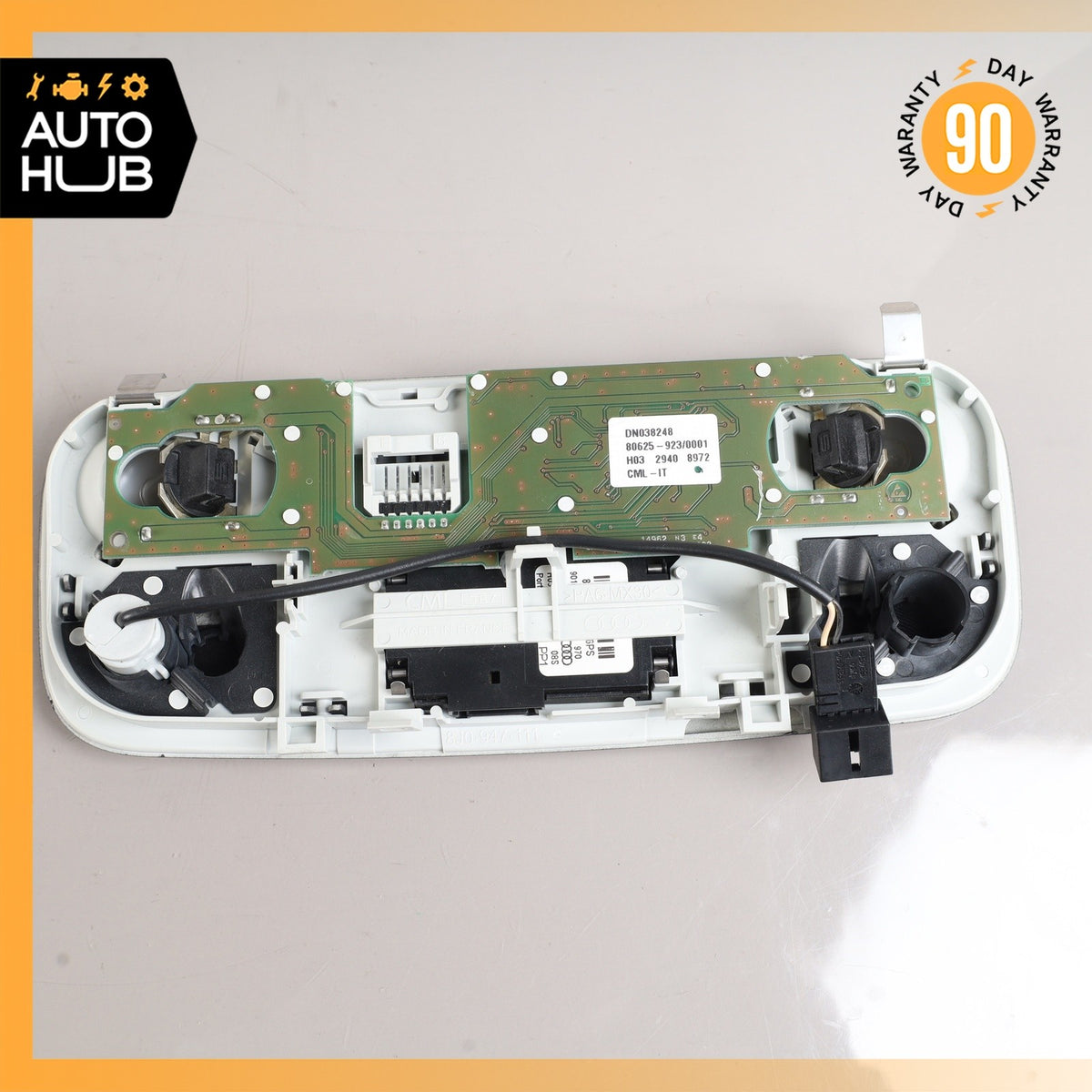 Audi 8J TT Front Overhead Console Dome Reading Light Lamp 8J0947111CE OEM - photo 14
