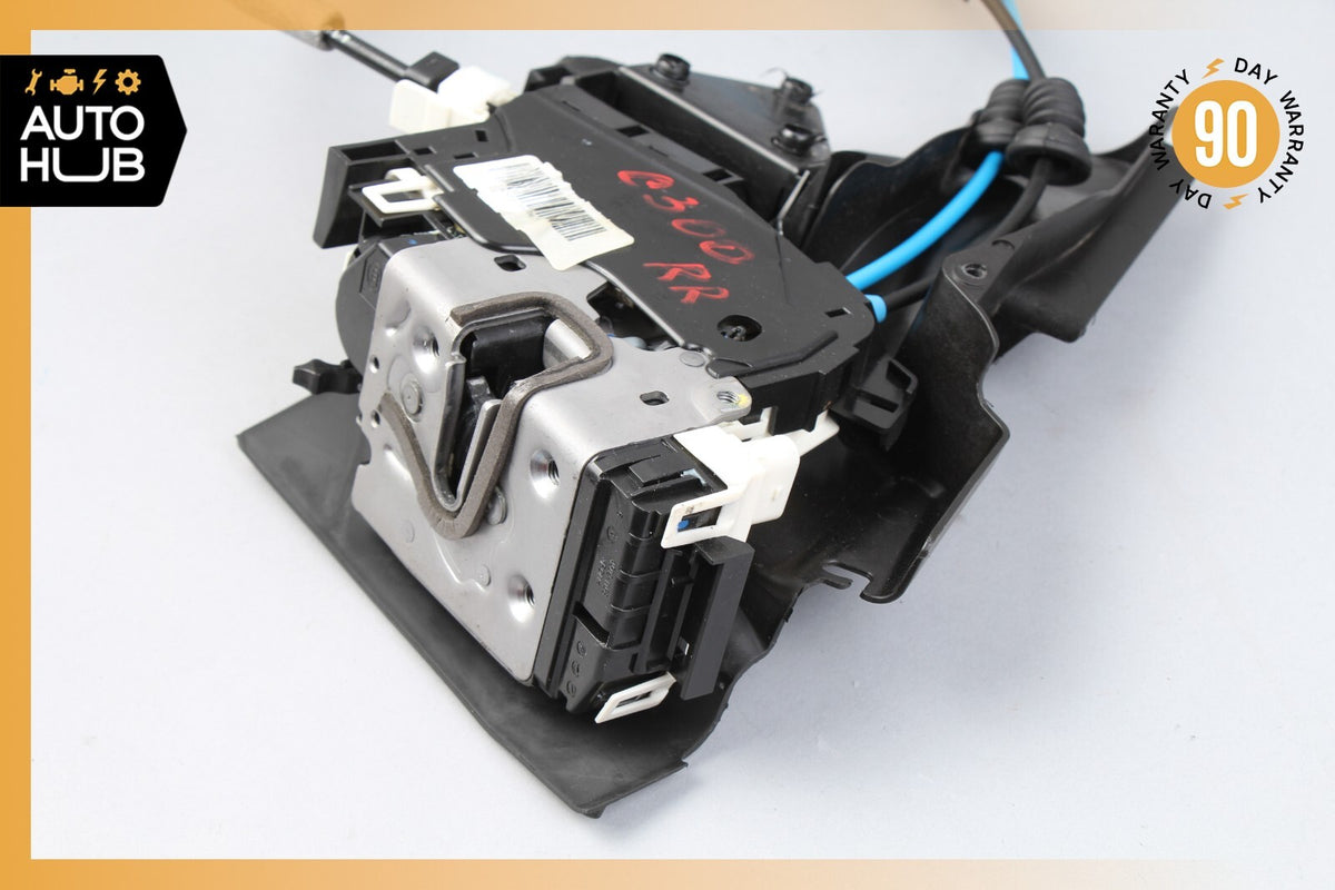 08-14 Mercedes W204 C300 C63 AMG Rear Right Side Door Lock Latch Actuator OEM - photo 8
