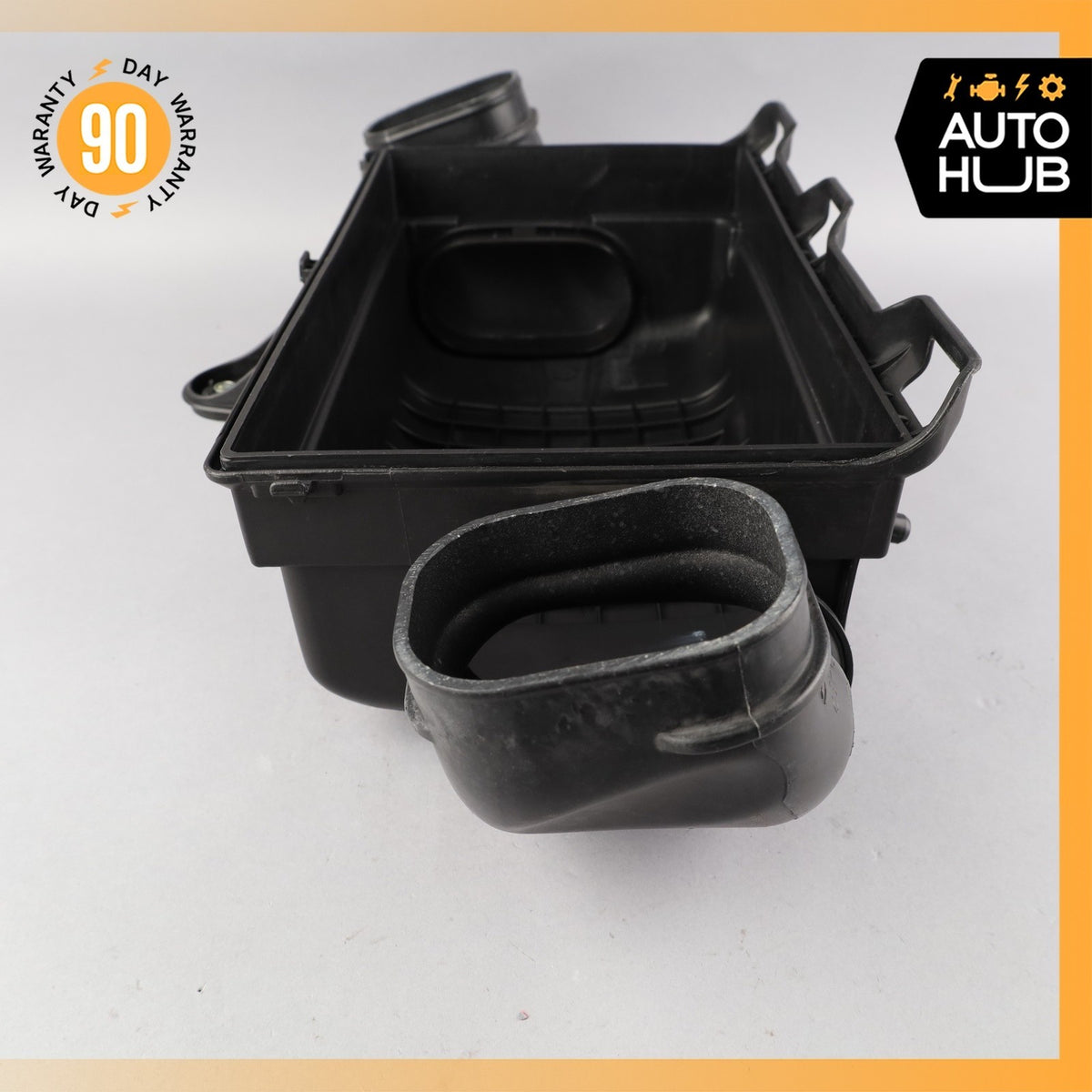 Maserati Quattroporte M139 Rear Air Intake Cleaner Filter Housing Box OEM 55k - photo 9