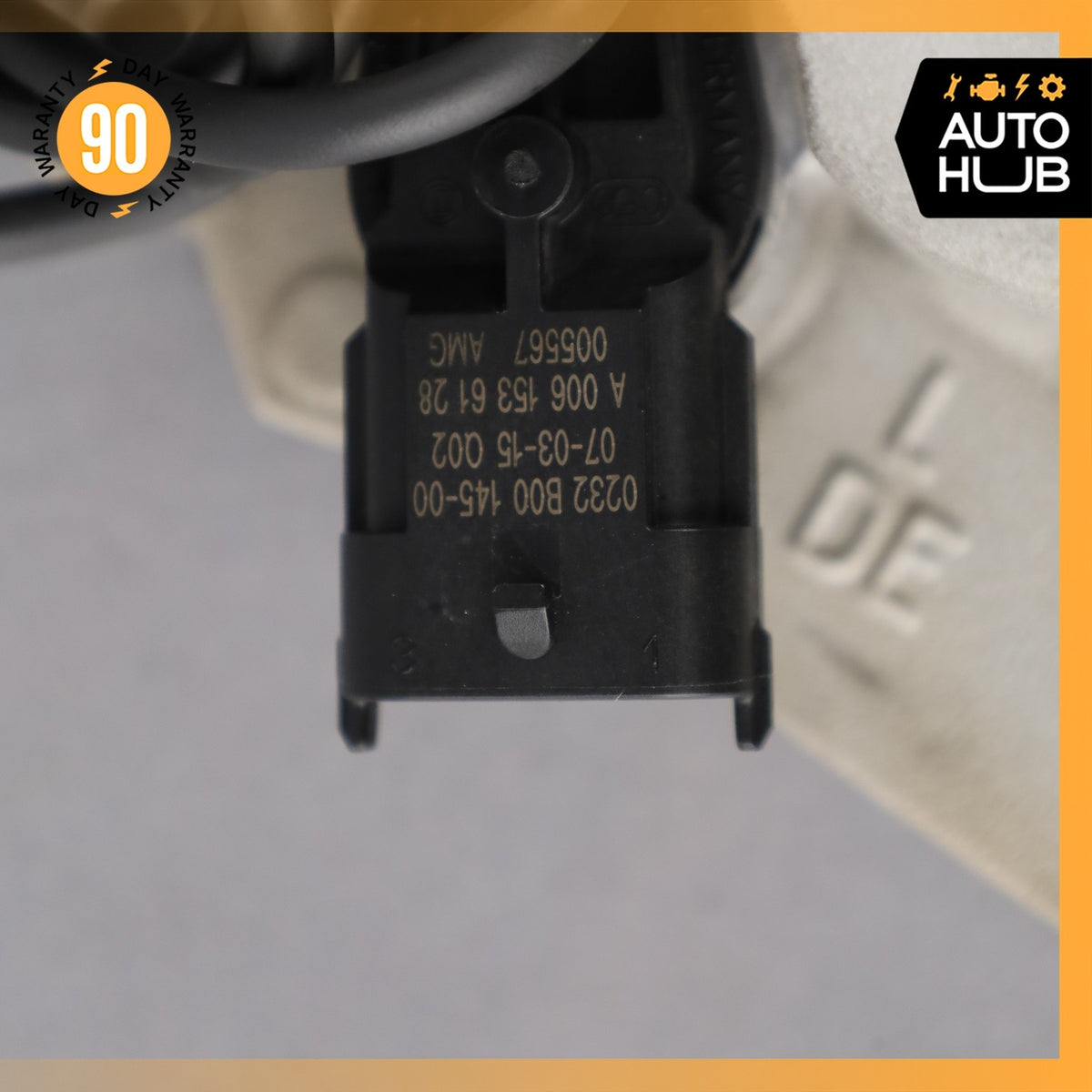 07-15 Mercedes W221 S63 ML63 CLS63 AMG Left Camshaft Adjuster Cover w/ Valve OEM - photo 10