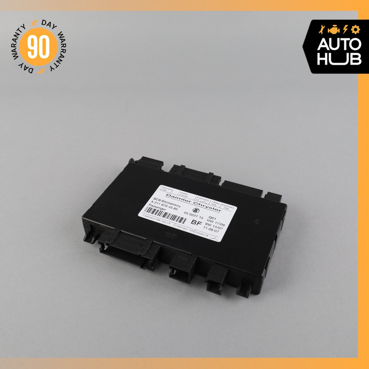 03-12 Mercedes R171 SLK280 E350 Front Right Seat Control Module 2118704585 OEM - photo 1