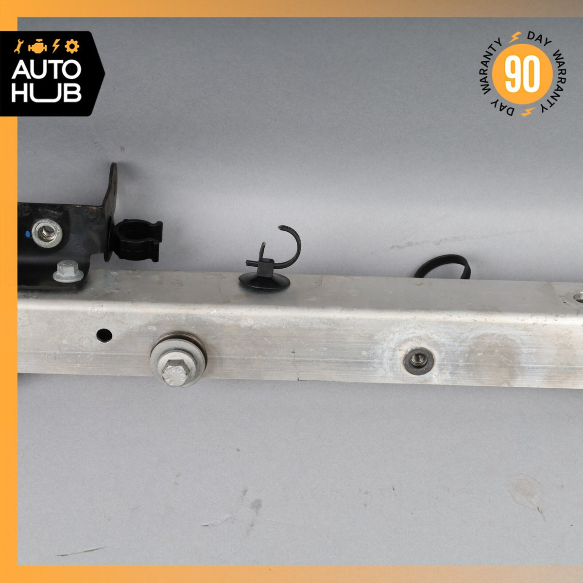 Aston Martin DB11 Front Left Side Cross Brace Bar Bracket OEM 7k - photo 10