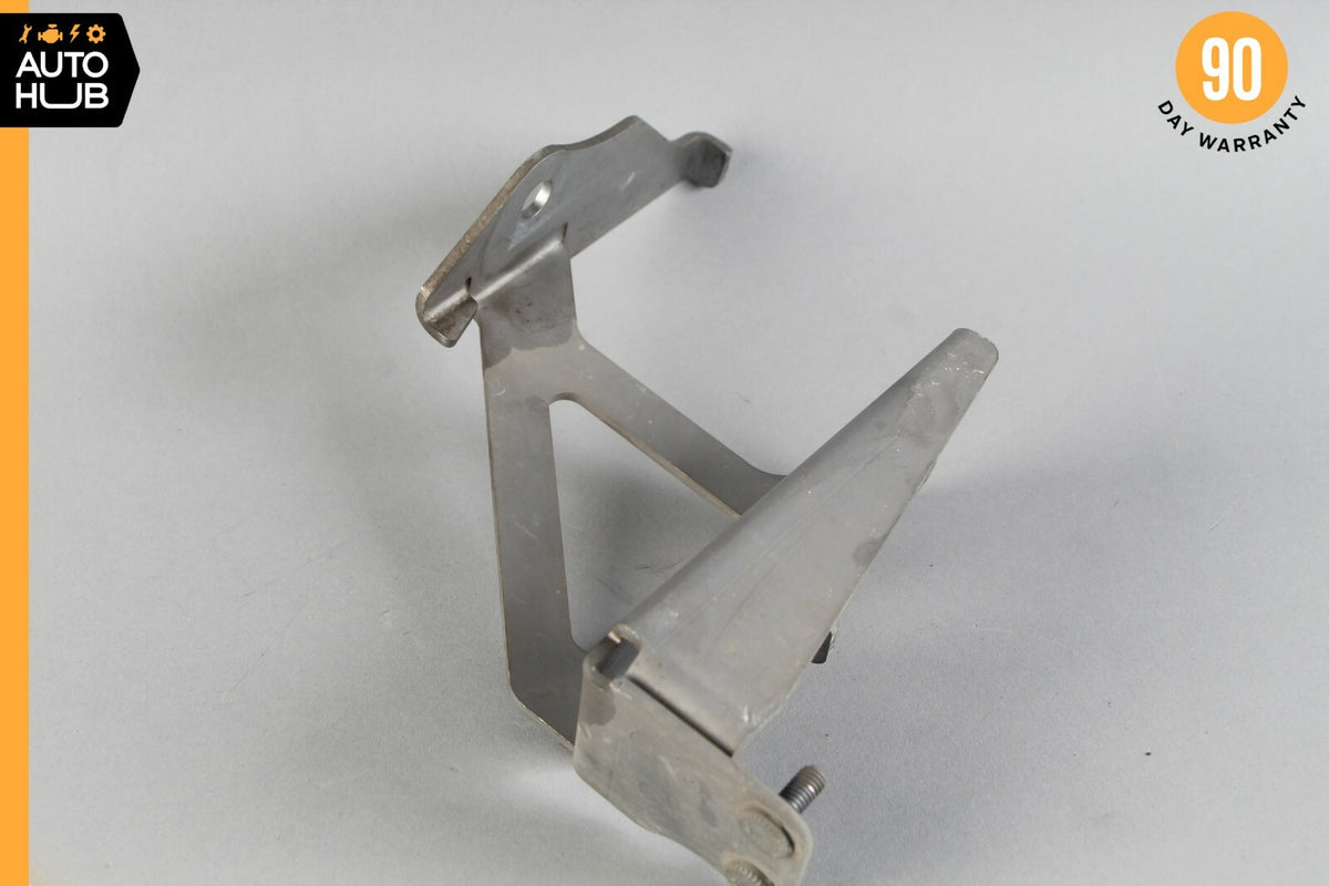 07-11 Mercedes W164 ML63 R63 AMG Left Engine Oil Cooler Mount Bracket 2515001131 - photo 7