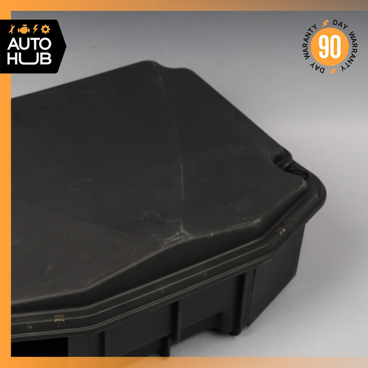 04-19 Maserati Quattroporte S M139 Engine Fusebox Control Module Bay Cover OEM - photo 3