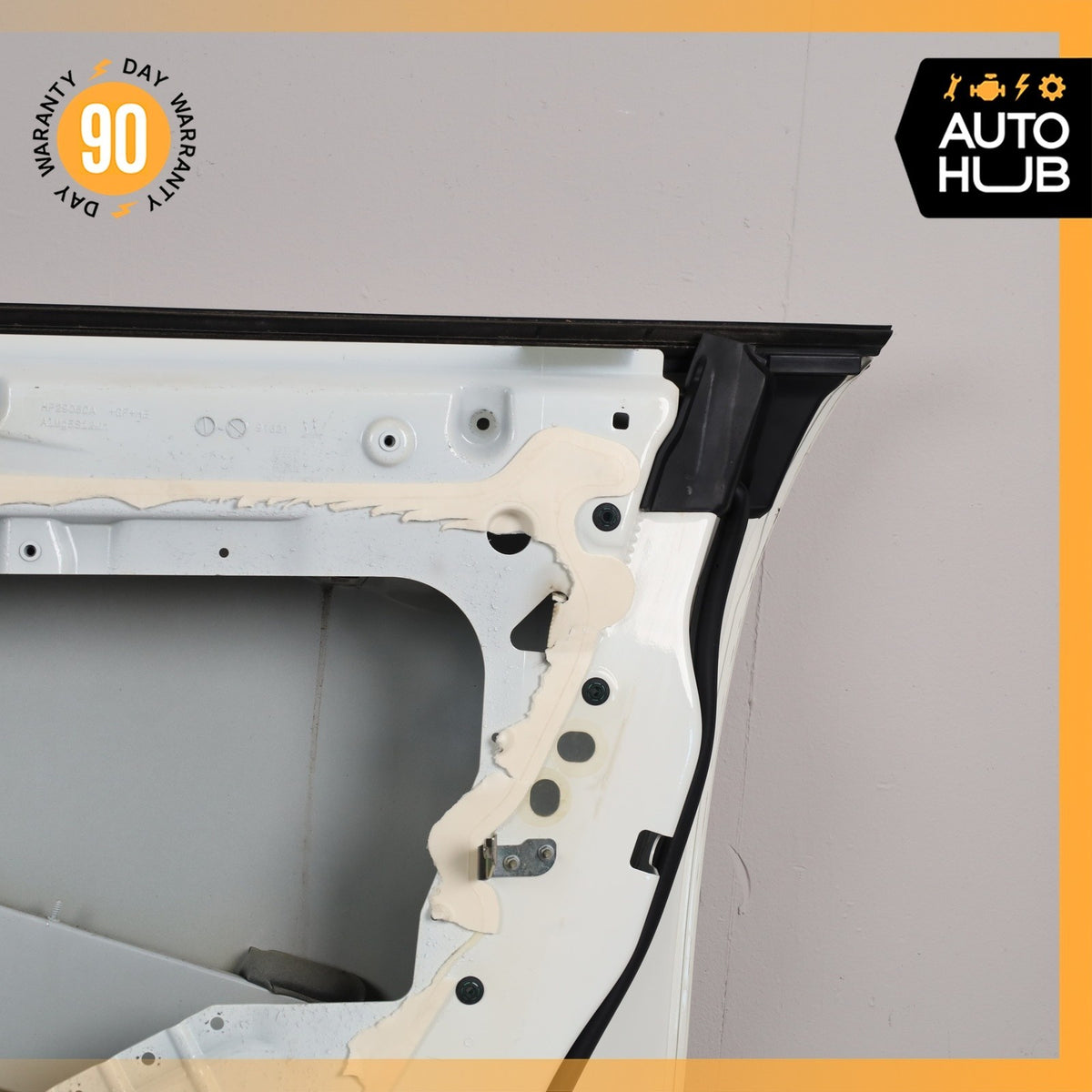 17-22 Maserati Levante M161 Front Right Passenger Side Door Shell White OEM 89k - photo 11