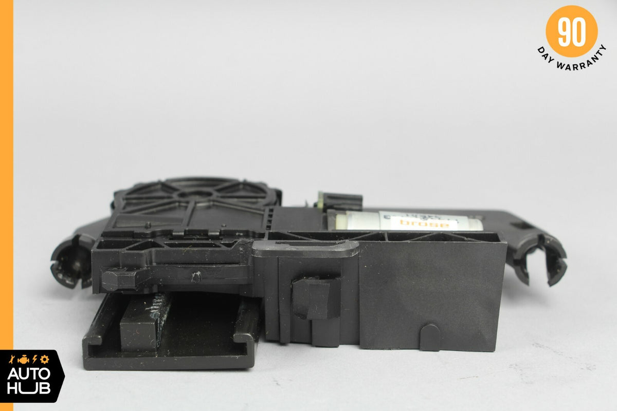 06-11 Mercedes W221 S550 E550 Front Seat Headrest Head Rest Adjust Motor OEM - photo 4