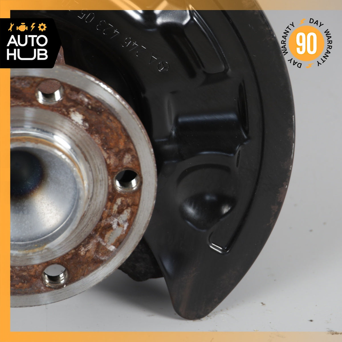 Mercedes W242 B250e Rear Right Side Spindle Knuckle Hub OEM - photo 6