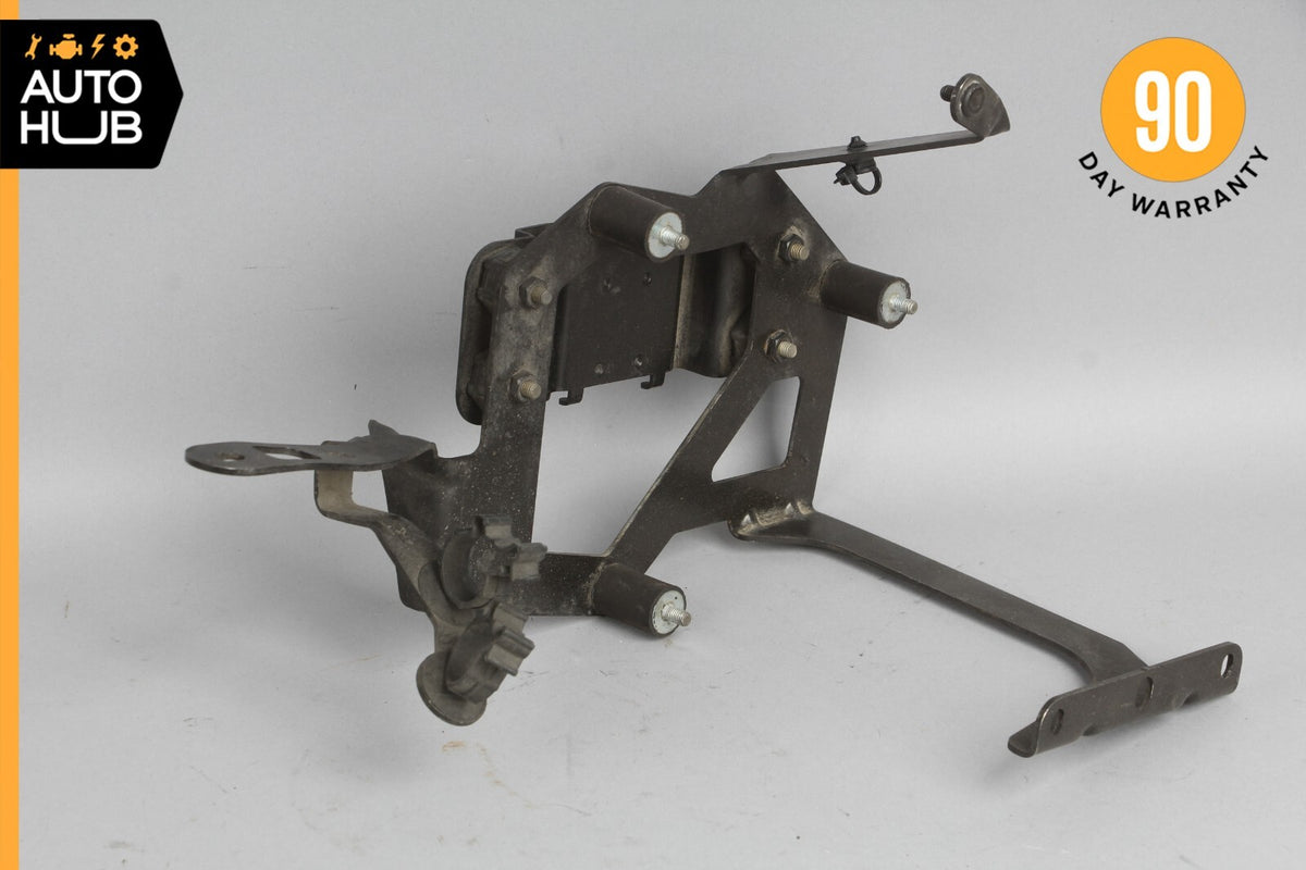 03-08 Mercedes R230 SL55 AMG Air & Water Pump Mounting Bracket 2305510040 OEM - photo 1