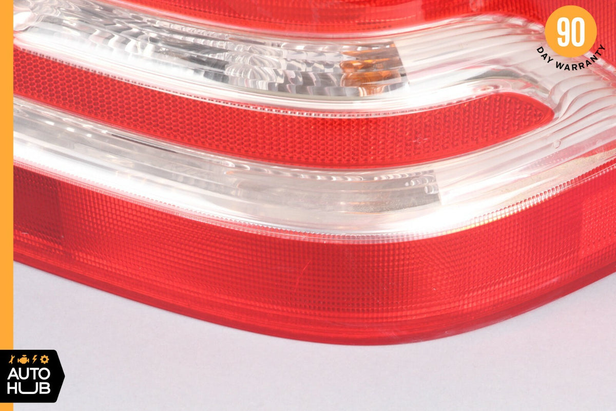 01-04 Mercedes W203 C230 C320 C32 Tail Light Lamp Rear Right Passenger Side OEM - photo 3
