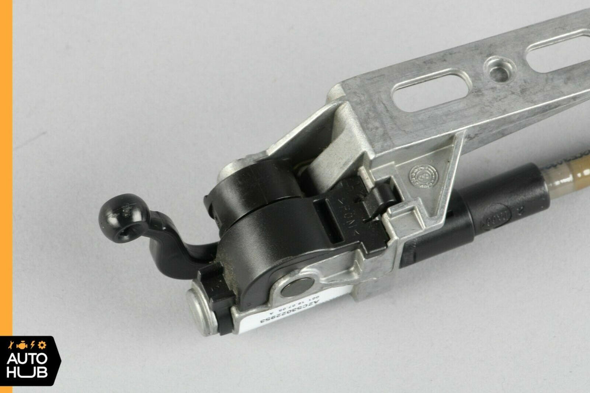 06-13 Mercedes W251 R350 R500 Rear Left Side Quarter Window Motor 2518201942 OEM - photo 8