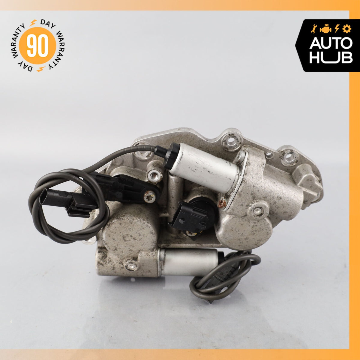 07-15 Mercedes W164 ML63 CLS63 AMG Left Camshaft Adjuster Cover w/ Valve OEM - photo 2