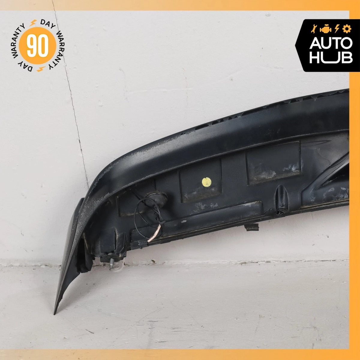 2011 Porsche Cayenne S 958 Trunk Lid Molding Trim Spoiler Wing OEM - photo 11