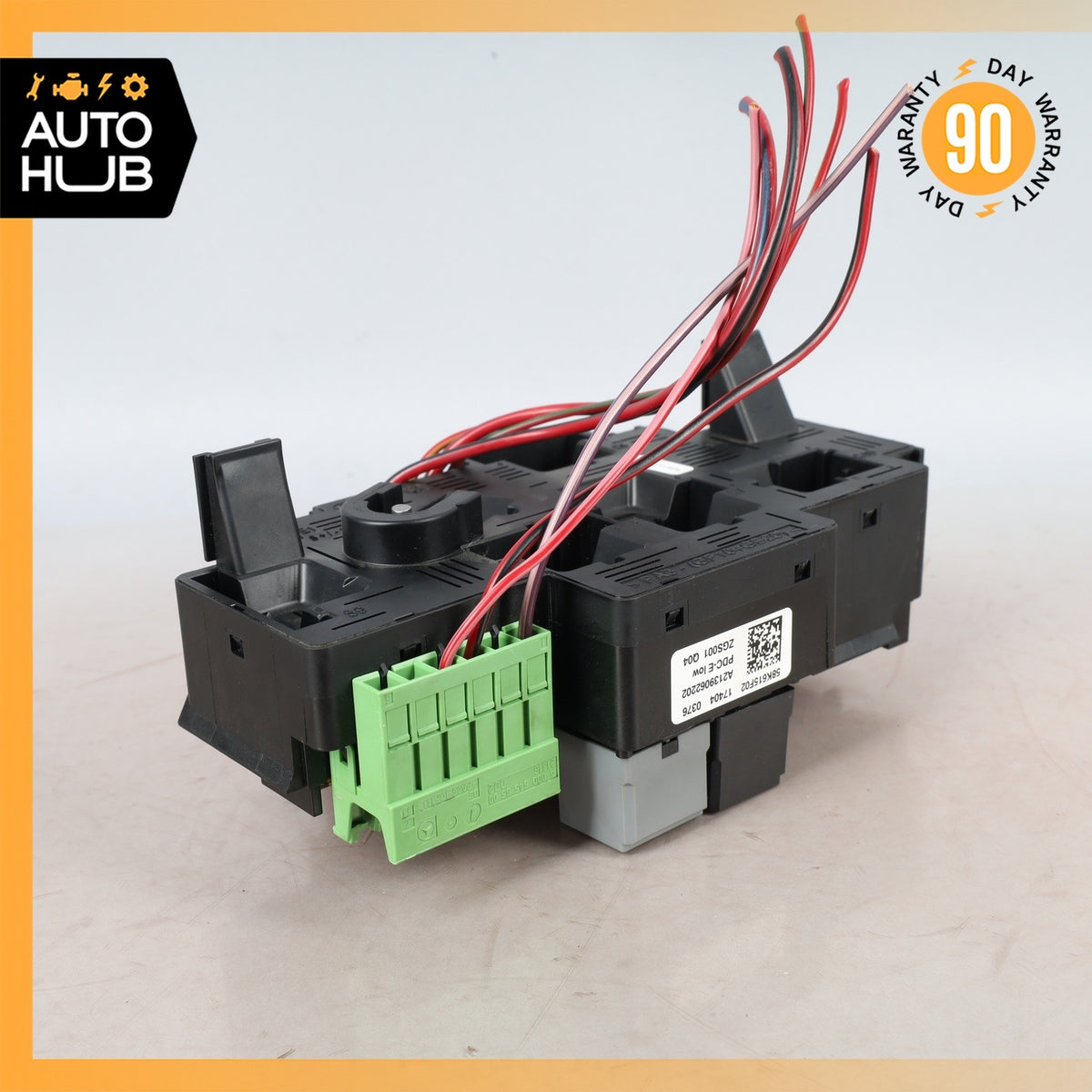 Mercedes W213 E300 E43 AMG Front Engine Fuse Box Relay 2139062202 OEM - photo 8