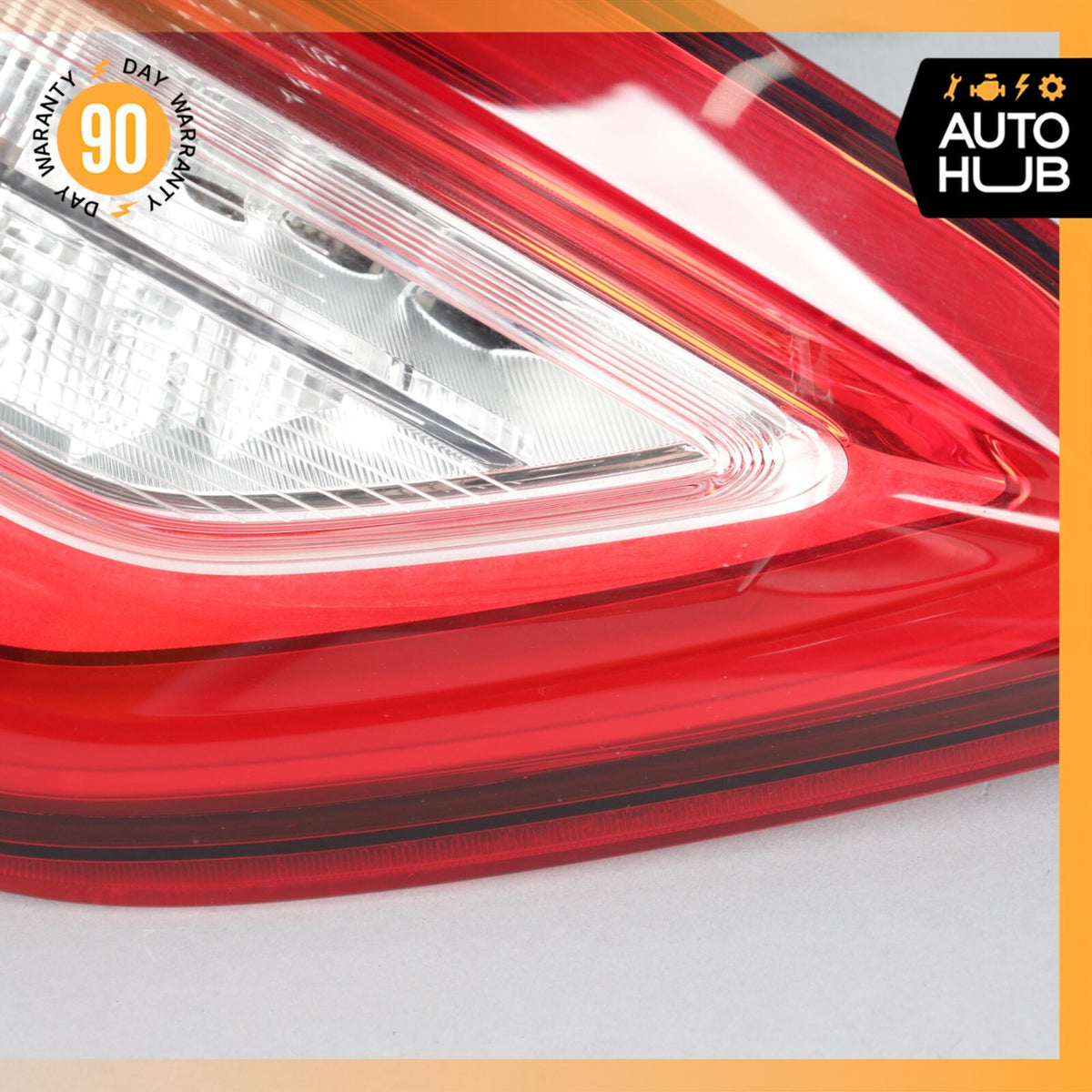 17-20 Maserati Levante M161 Inner Tail Light Lamp Left Driver Side OEM 73k - photo 6