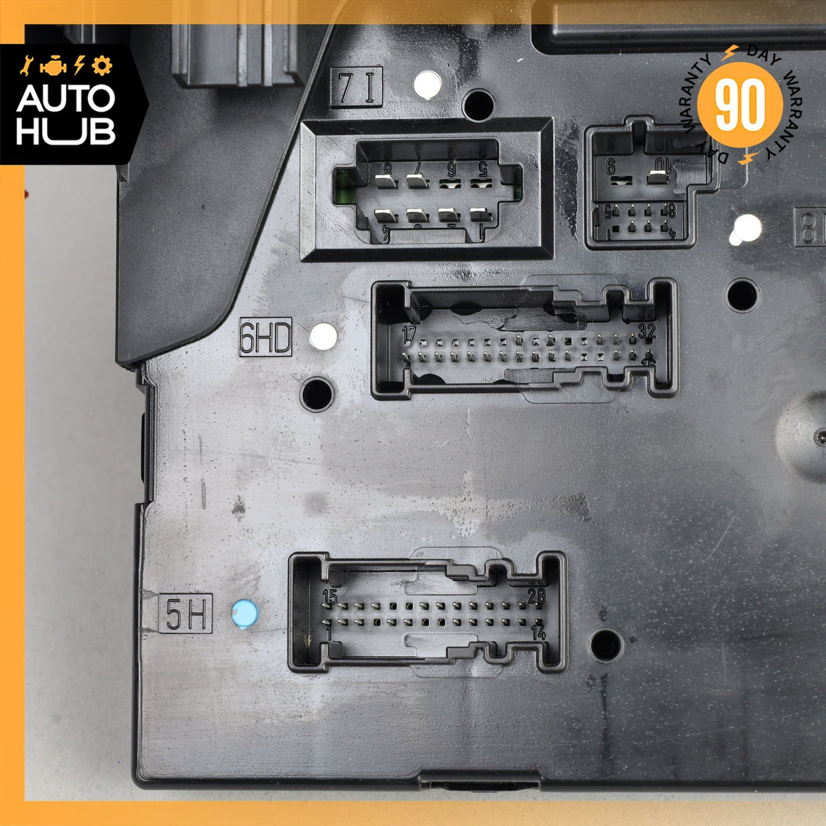 10-18 Mercedes W212 E250 Rear Relay Fuse Box SAM Module 2129001406 OEM - photo 10