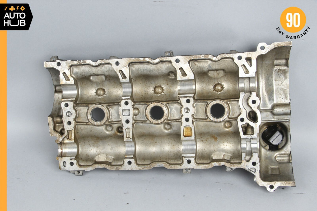 Mercedes W204 C300 GLK350 S400 E350 Engine Cylinder Head Cover Right Side OEM - photo 6