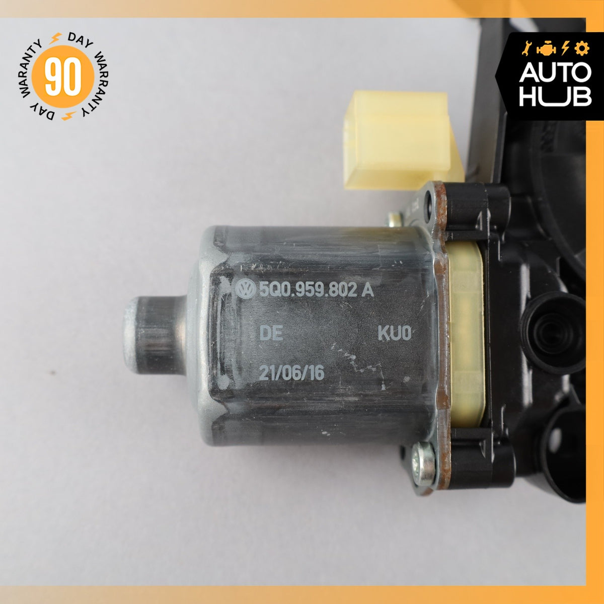 Porsche Macan 95B Rear Right Side Door Window Regulator Motor 5Q0959802A OEM - photo 11