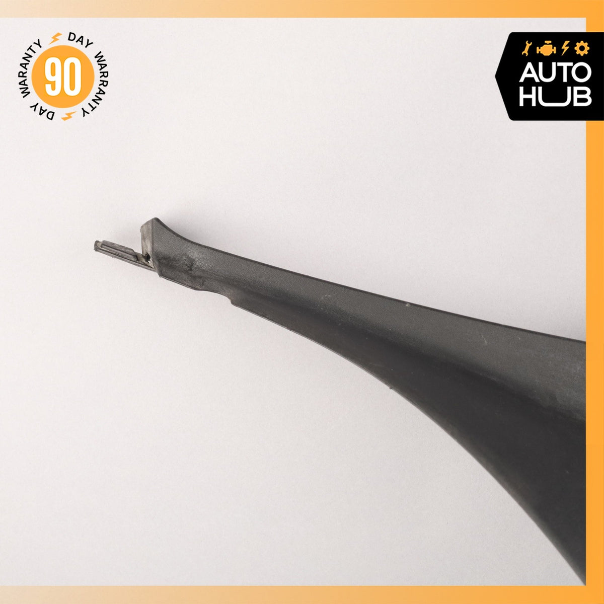 Porsche Macan 95B Front Left Engine Compartment Cover Panel Trim 95B806583B OEM - photo 2