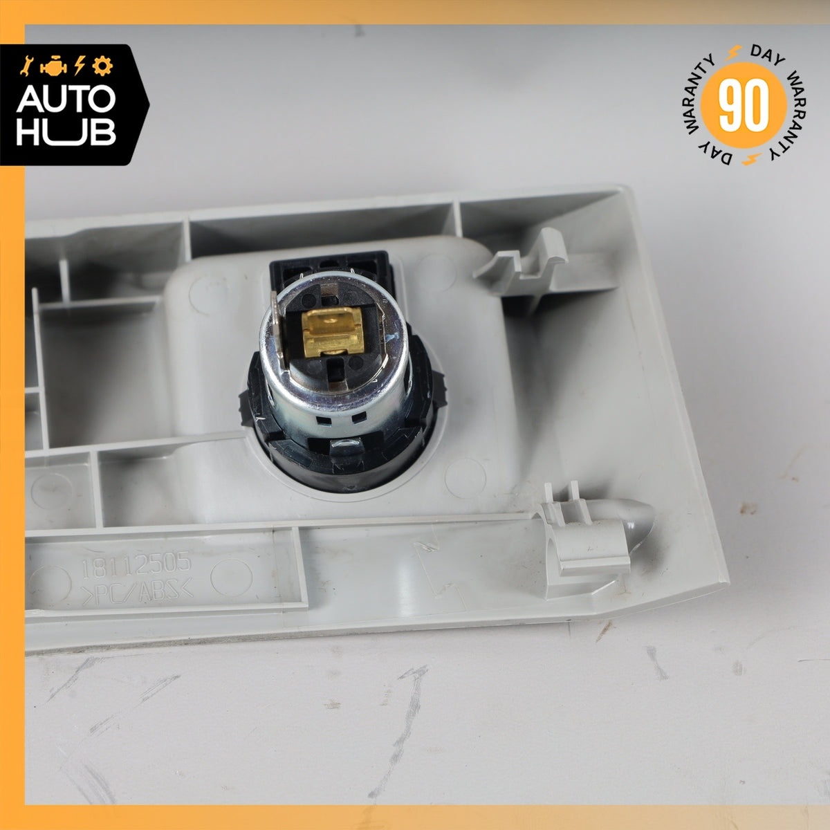 06-09 Mercedes W251 R500 R350 Rear Center Console 12V Volt Socket Sockets Outlet - photo 8