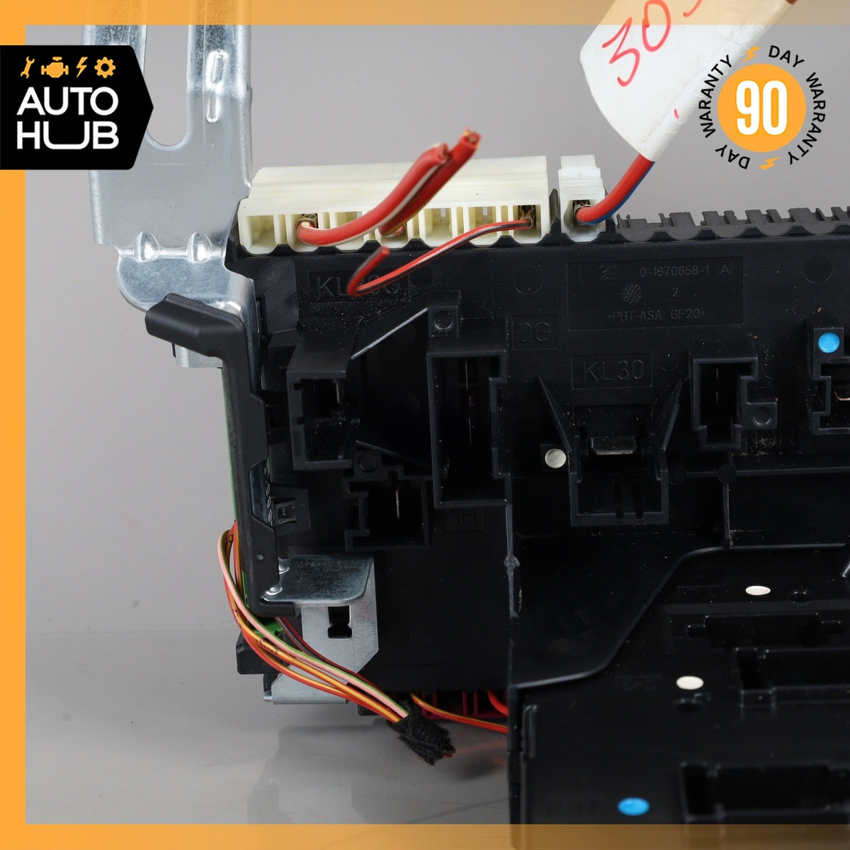 10-18 Mercedes W212 E350 CLS63 AMG Rear SAM Module Relay Fuse Box 2129060505 OEM - photo 7