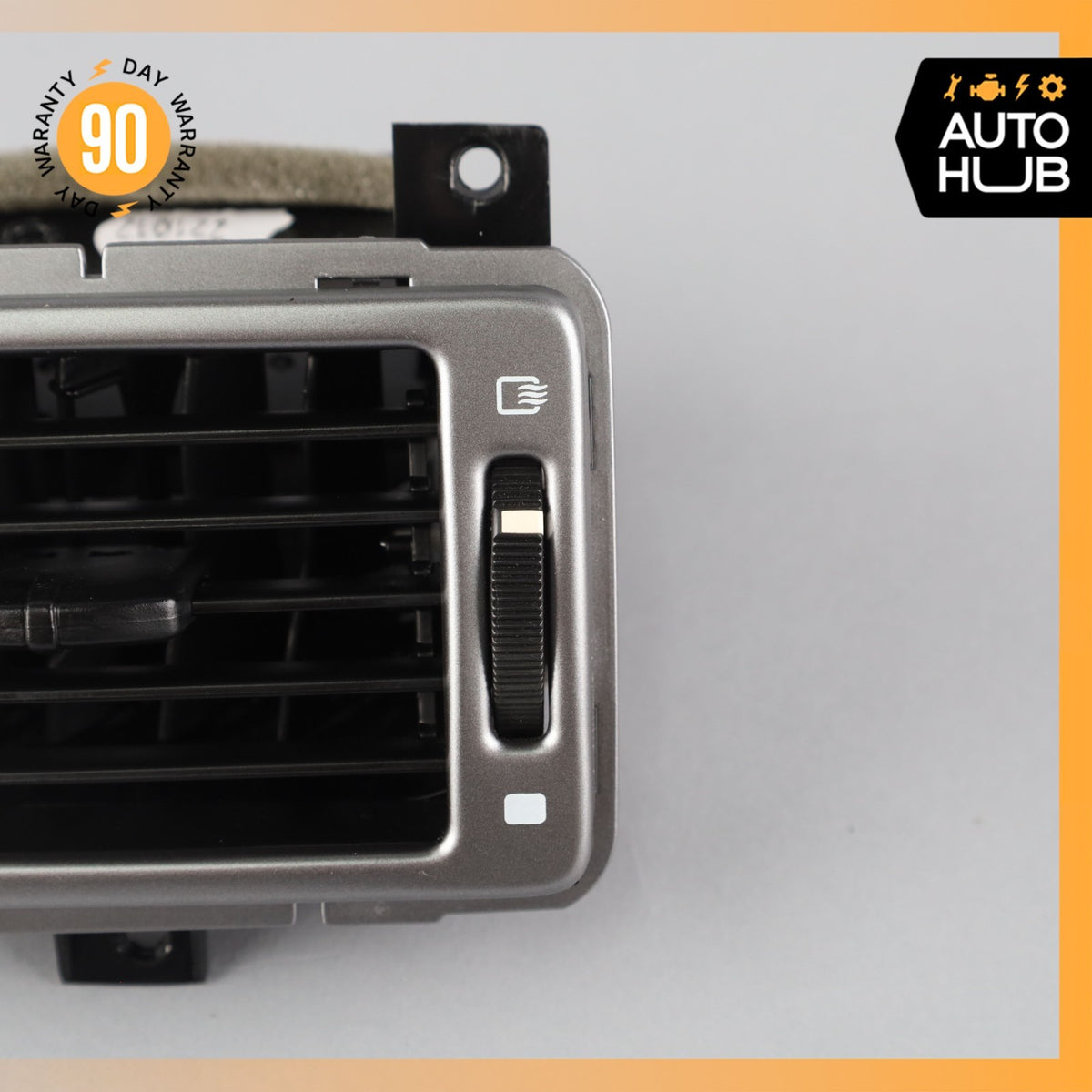Aston Martin V8 Vantage Right Outer or Inner Center Console AC A/C Air Vent OEM - photo 4