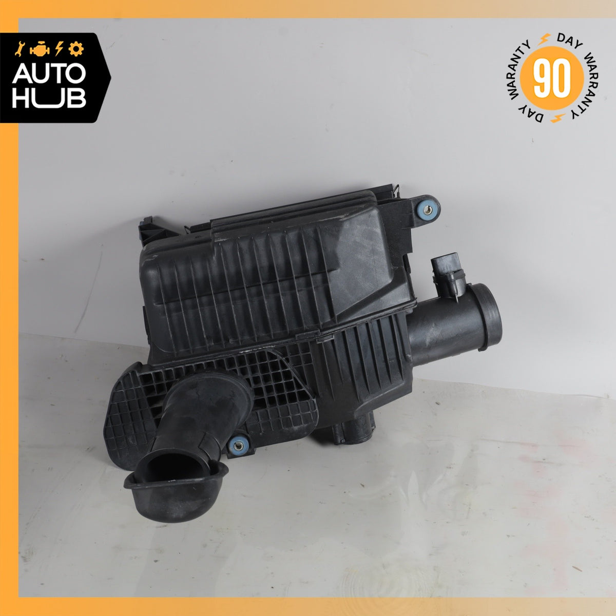 Porsche Boxster 986 Engine Air Intake Filter Cleaner Box 99611002106 OEM - photo 1