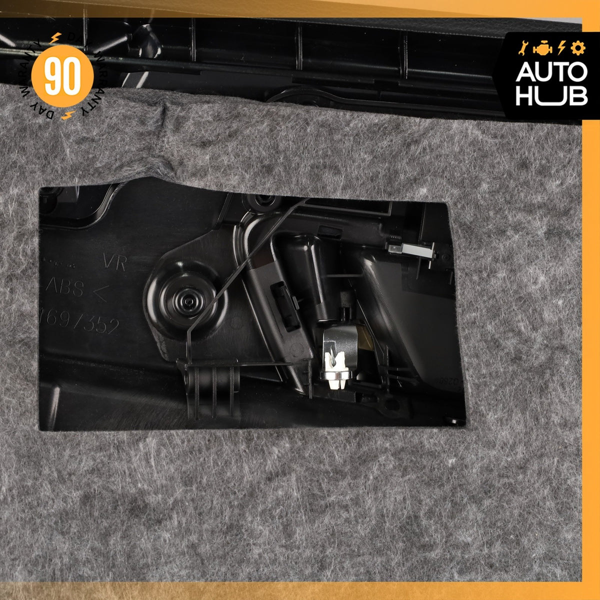 10-13 Mercedes W212 E350 E550 Front Right Passenger Side Interior Door Panel OEM - photo 22