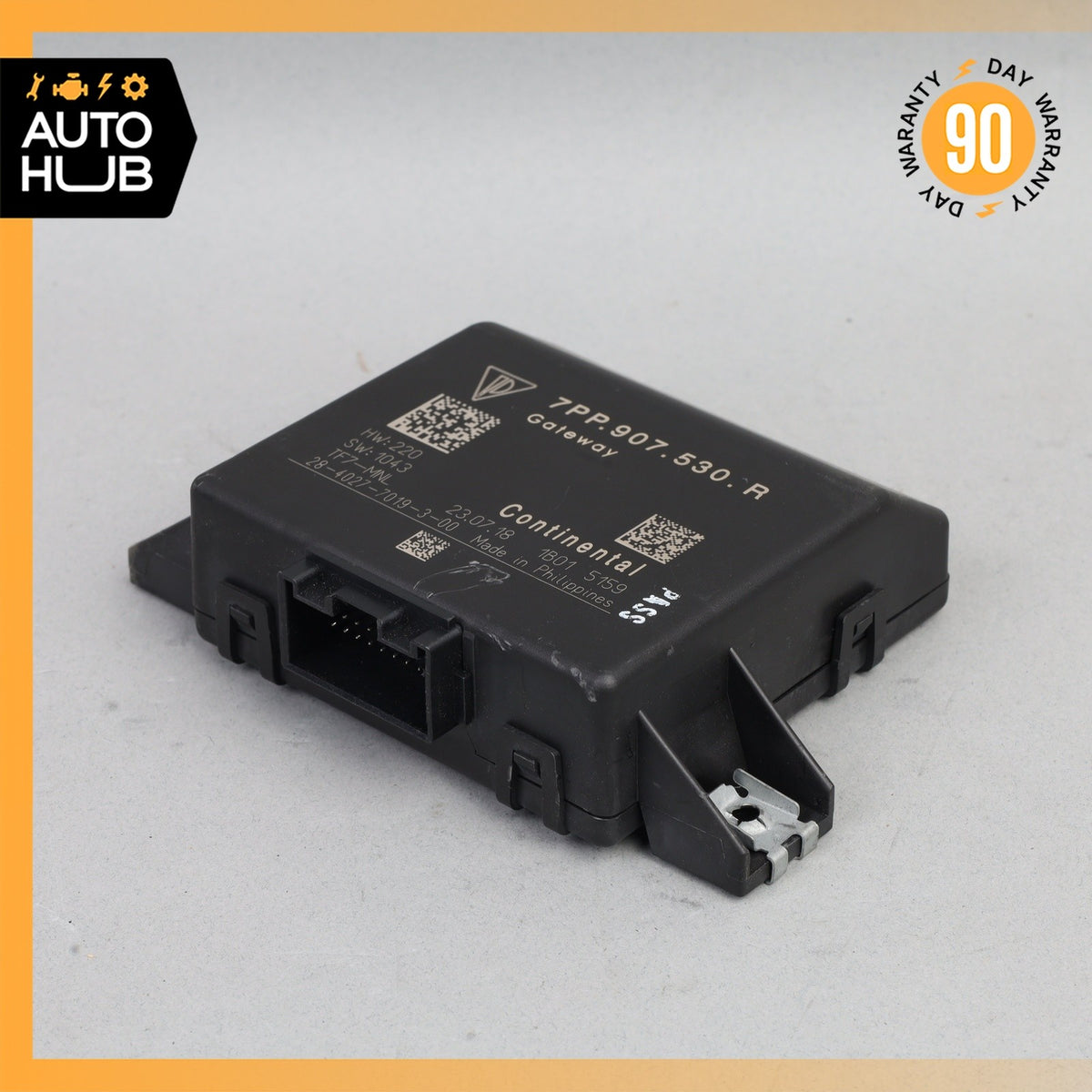 Porsche Cayenne 958 Central Gateway Control Module 7PP907530E OEM - photo 1