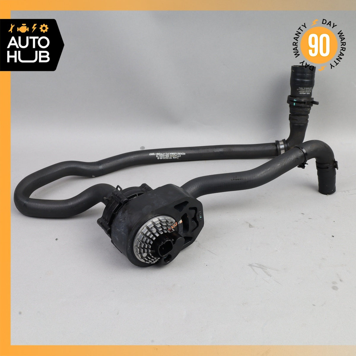 Mercedes W242 B250e Electric Water Pump w/ Pipe  2425000086 OEM - photo 2