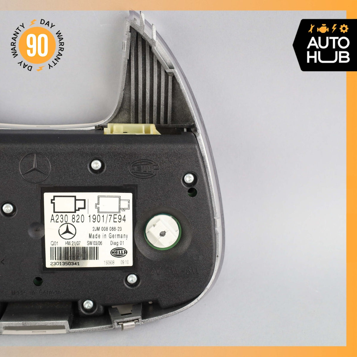 05-12 Mercedes R230 SL550 SL55 AMG Interior Overhead Dome Reading Light OEM 70k - photo 9