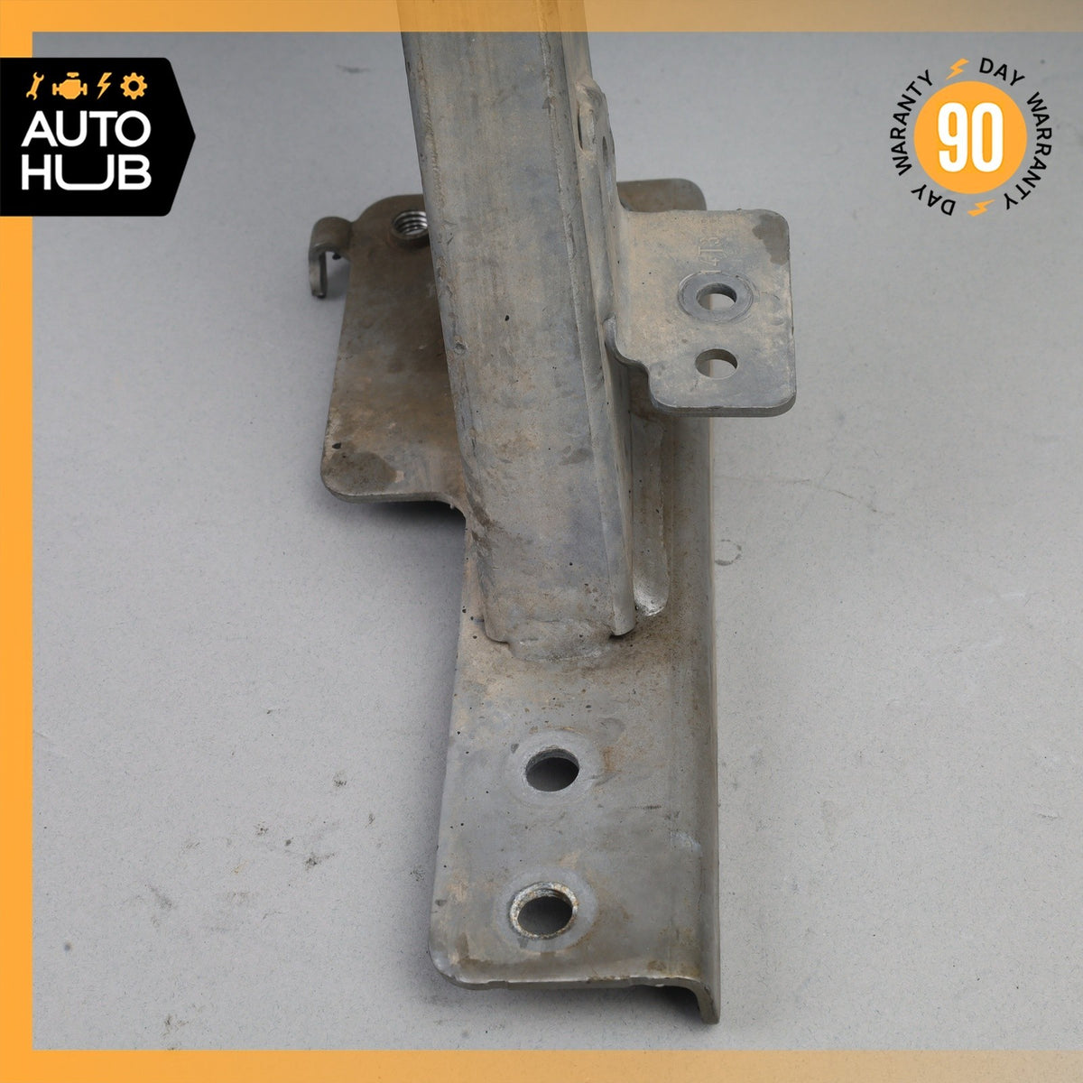 Mercedes W205 C300 Front Left Radiator Bracket Support 2056207900 OEM - photo 11